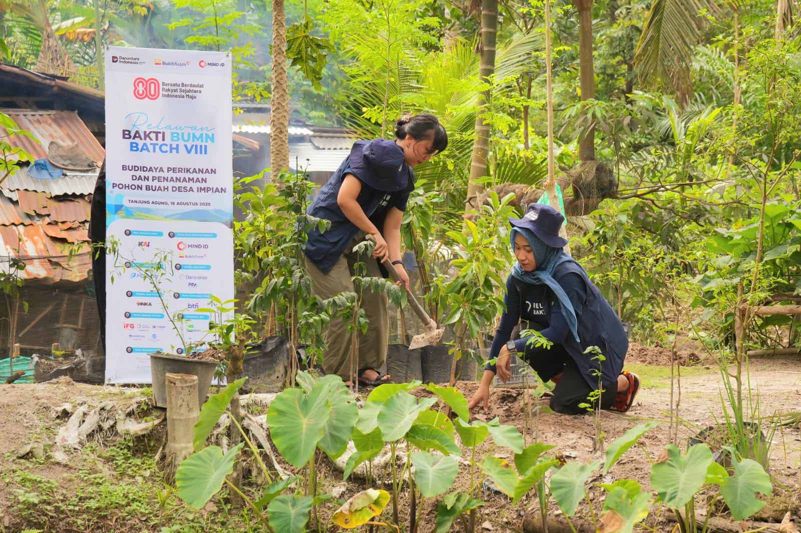 Relawan Bakti BUMN di Tanjung Enim Pastikan Manfaat Alam Dirasakan Langsung oleh Masyarakat