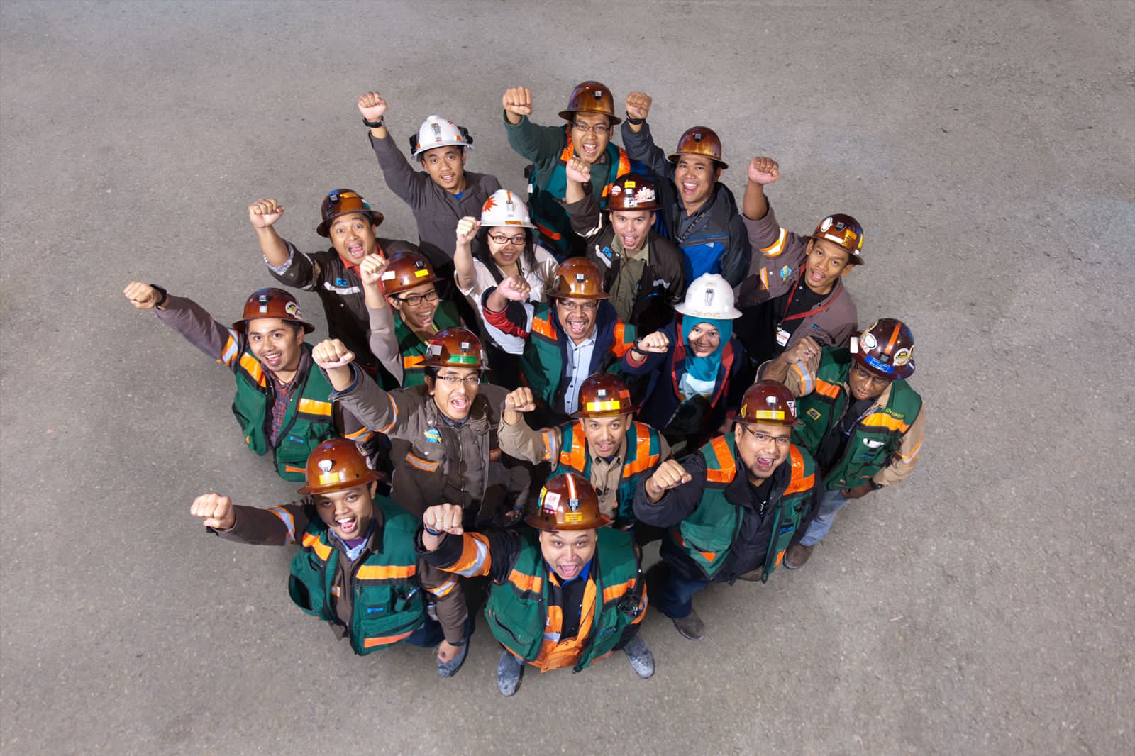 MIND ID Mencetak Pemimpin Muda Berkualitas